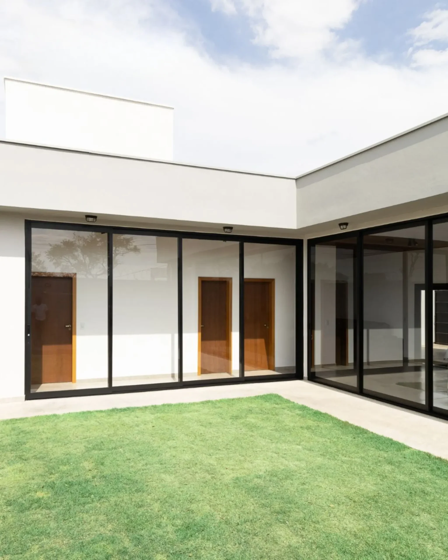 Projetos de esquadrias de alumínio entregues pela Via Aluminium em Campinas